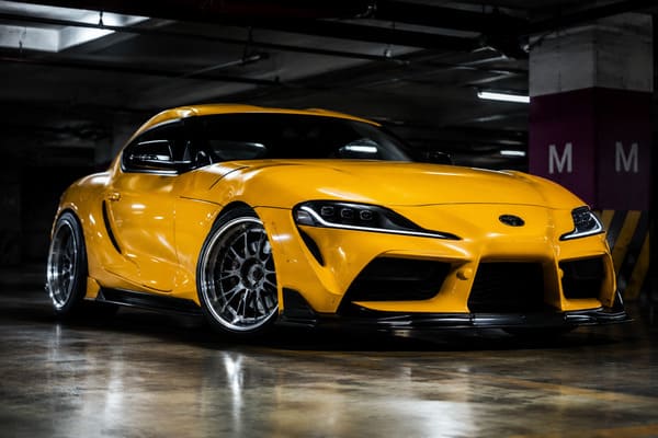 Kute felgi do żółtej Toyoty Supra A90
